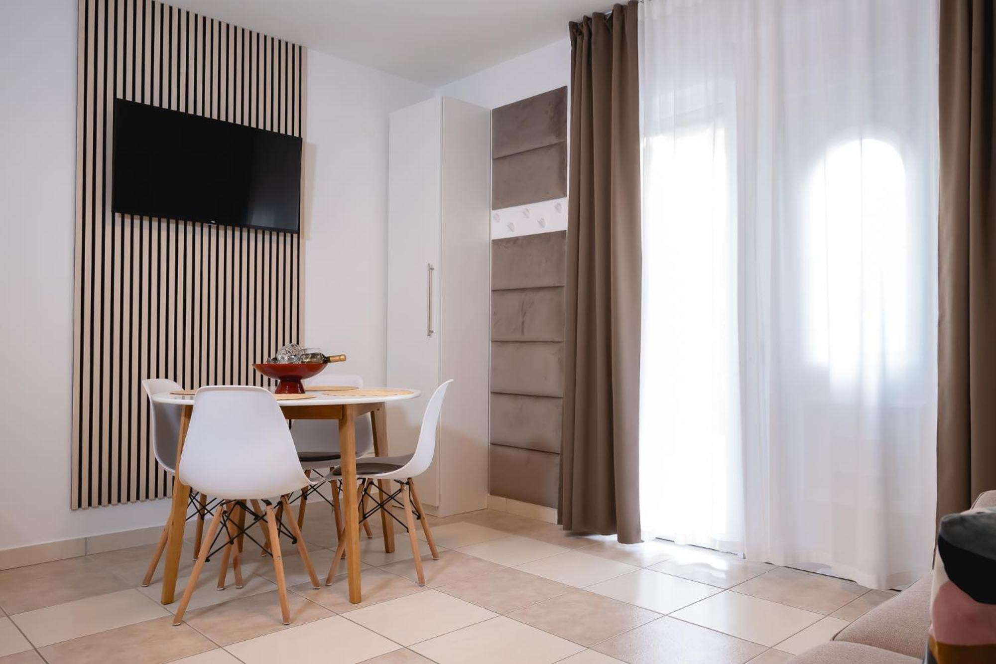 Locus Apartments Petrcane Exterior photo