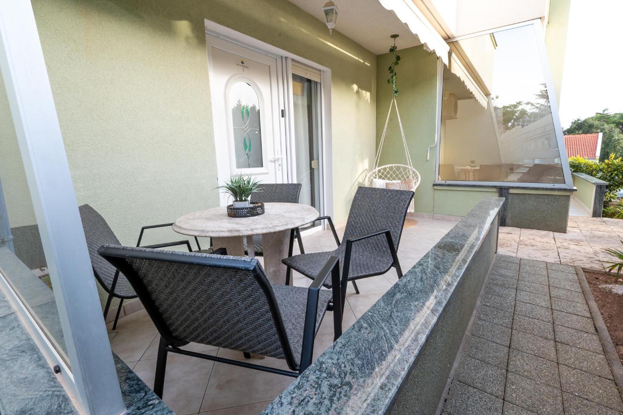 Locus Apartments Petrcane Exterior photo